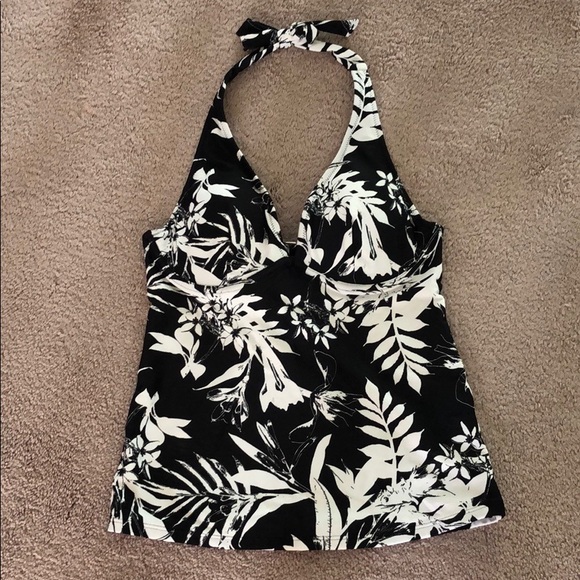 ๐3/$15๐ Black & White Floral Tankini Sz S NWT - Picture 1 of 3